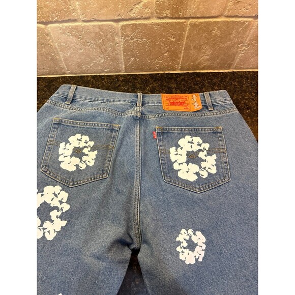 Denim Tears x Levi's 501 Button Fly Cotton Wreath Jean Light Wash Size 38L NWOT - Picture 6 of 11